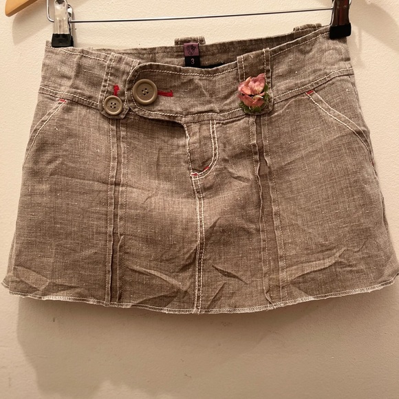 Dollhouse Y2K Tan Linen Mini Skirt W/ Pockets - Picture 3 of 7